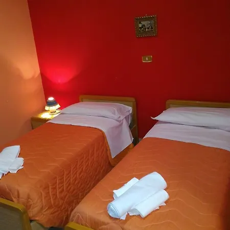Santuario فندق 3*